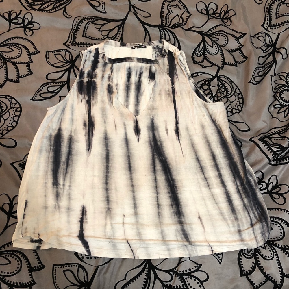 Plus size tie dyed shirt (Size 1X)